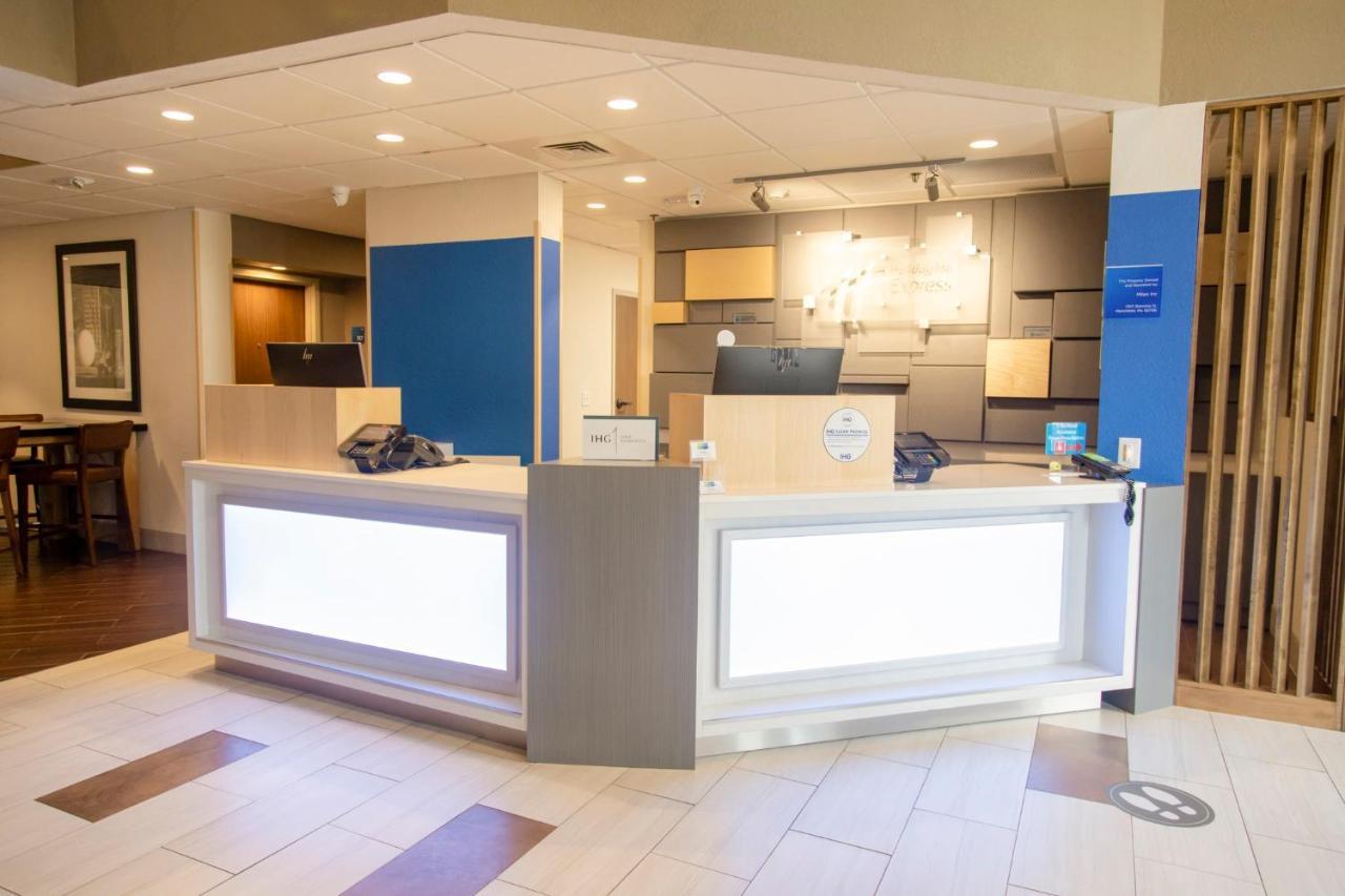 Holiday Inn Express Marshfield - Springfield Area By Ihg Esterno foto