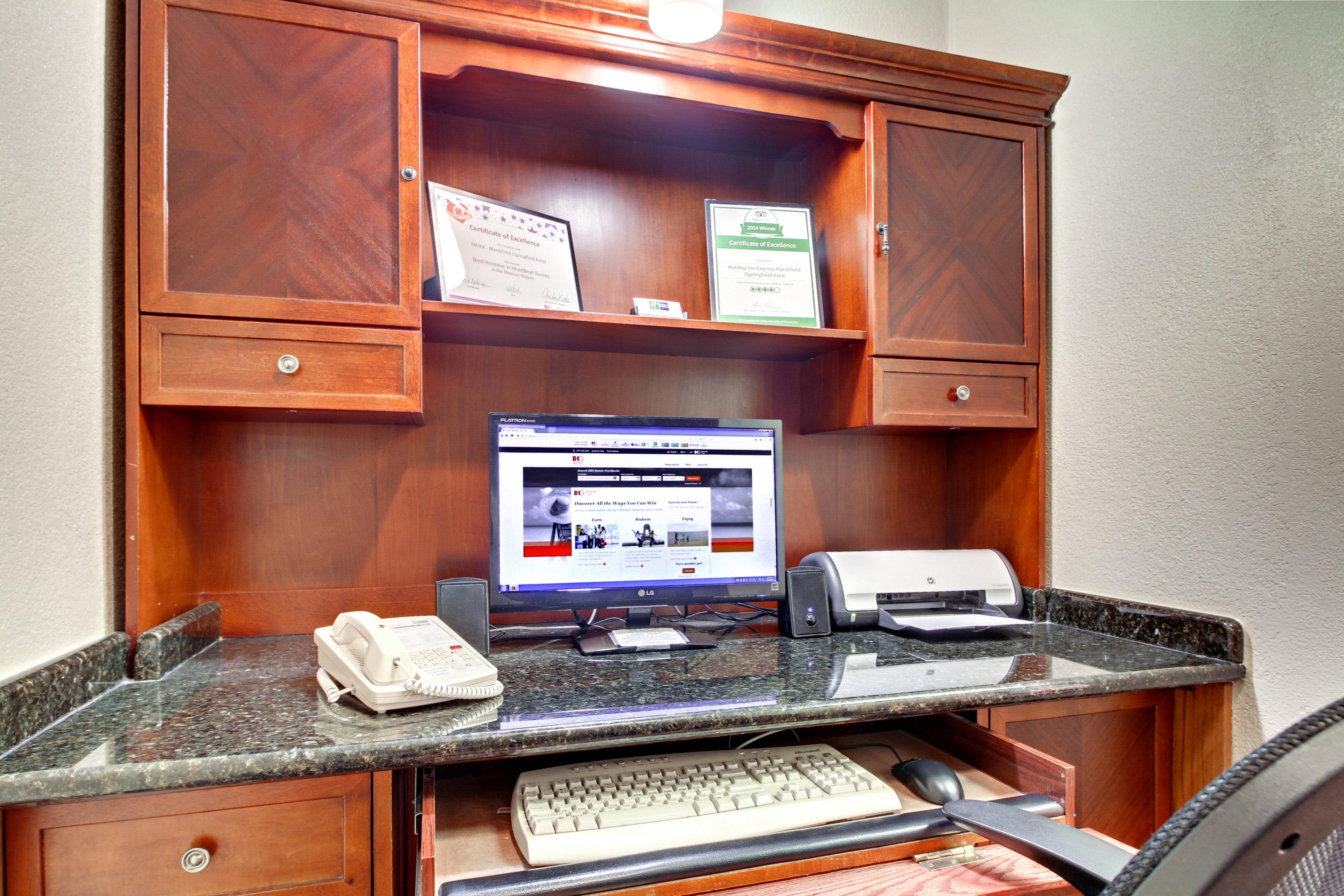 Holiday Inn Express Marshfield - Springfield Area By Ihg Esterno foto