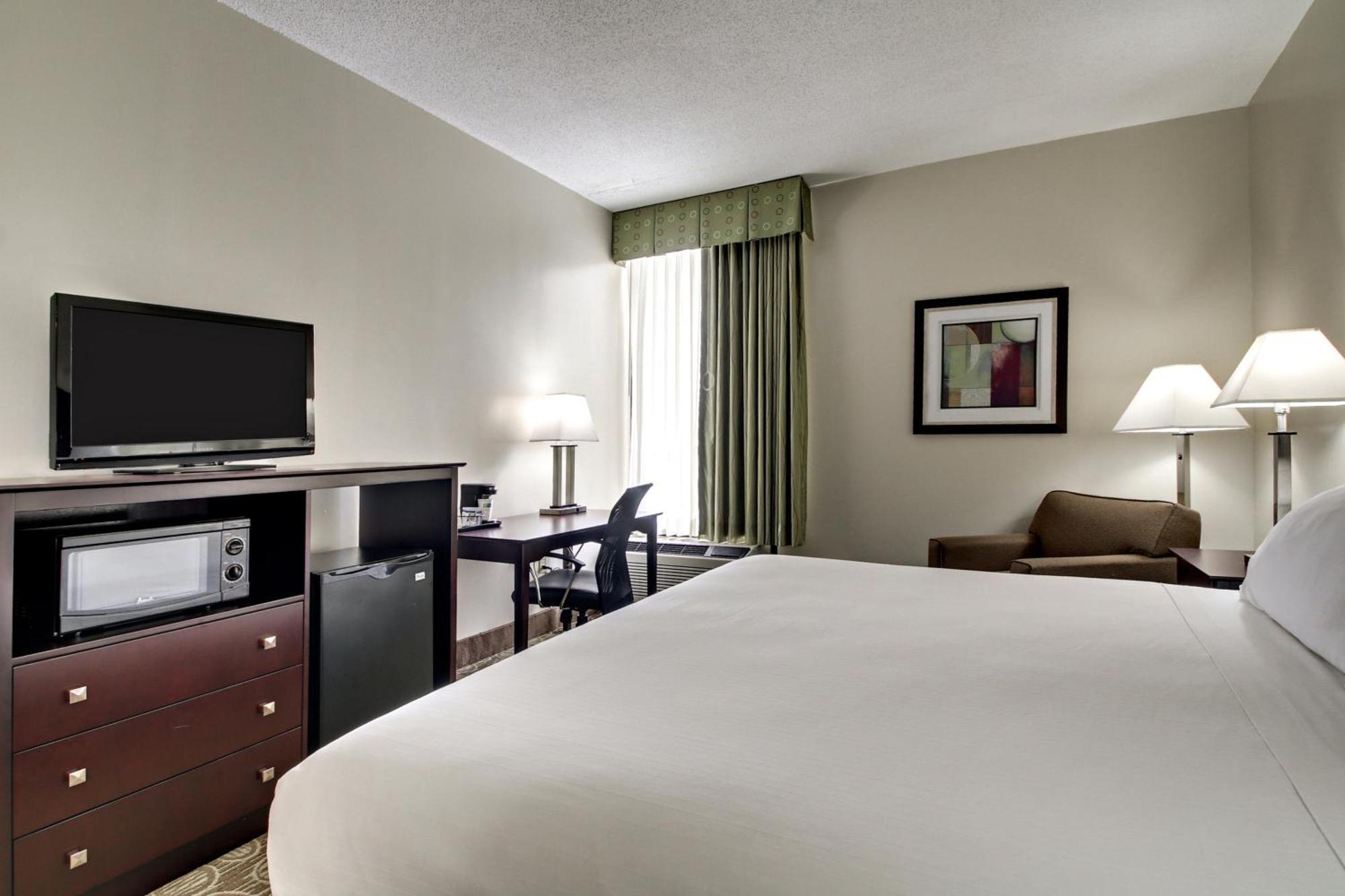 Holiday Inn Express Marshfield - Springfield Area By Ihg Esterno foto